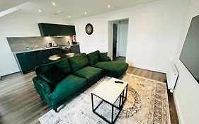 Barnet House Serviced Apartments