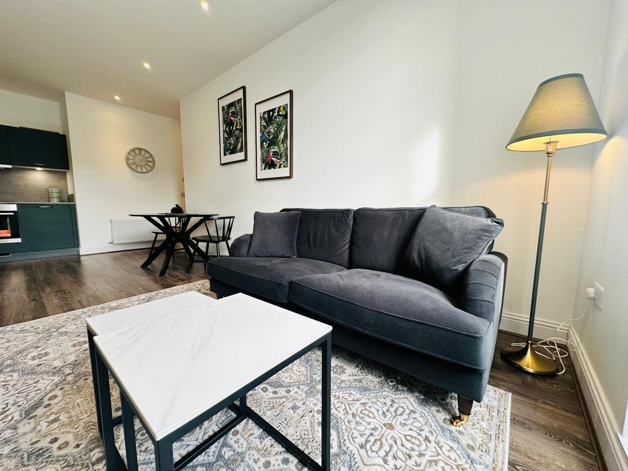 Barnet House Serviced Apartments Dunfermline Exterior photo