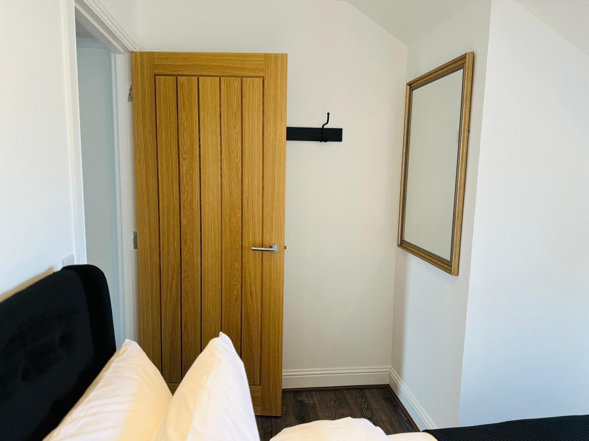 Barnet House Serviced Apartments Dunfermline Exterior photo
