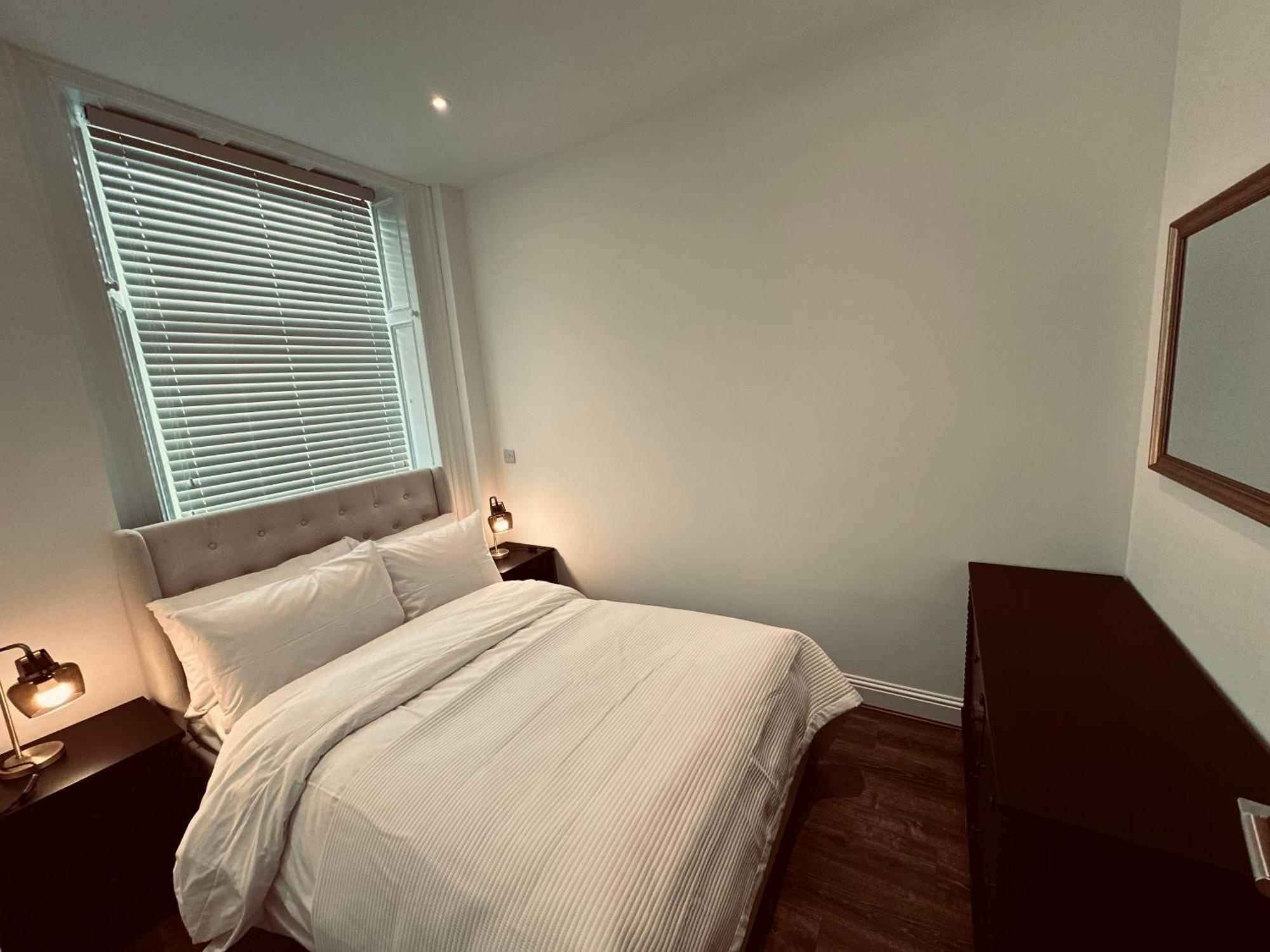 Barnet House Serviced Apartments Dunfermline Exterior photo