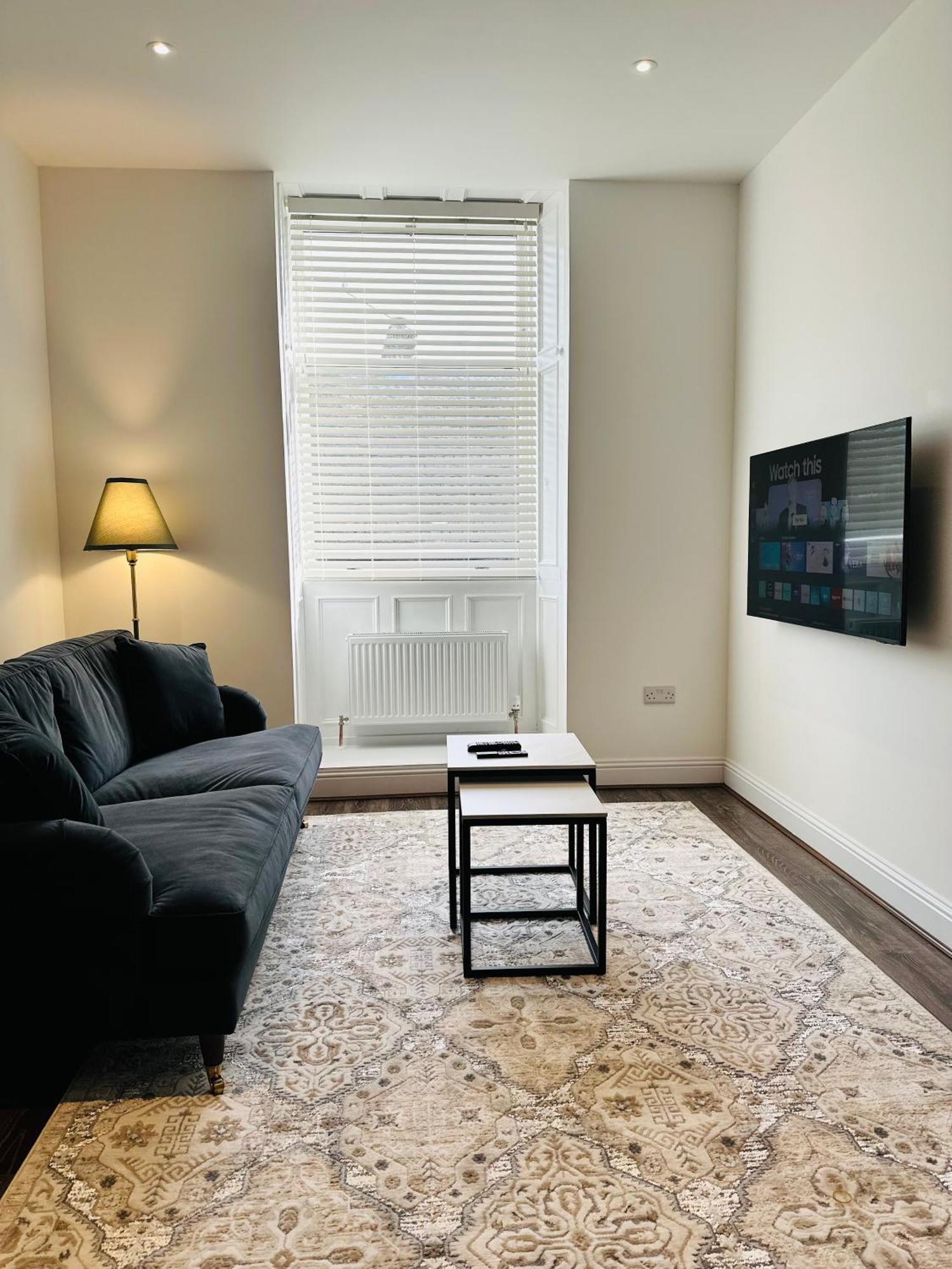 Barnet House Serviced Apartments Dunfermline Exterior photo