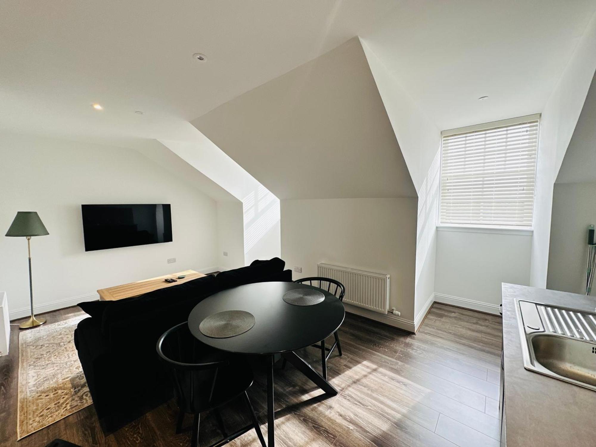 Barnet House Serviced Apartments Dunfermline Exterior photo