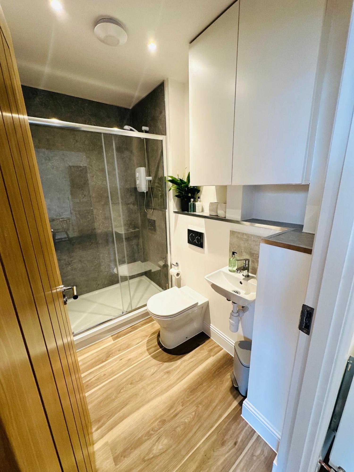 Barnet House Serviced Apartments Dunfermline Exterior photo