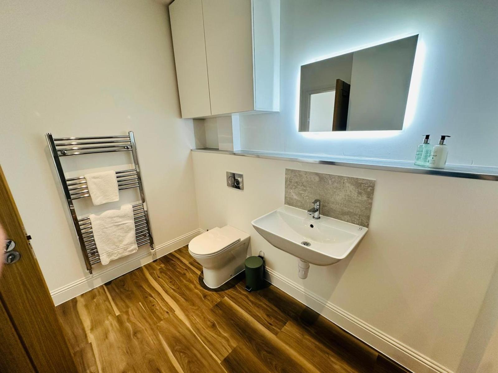 Barnet House Serviced Apartments Dunfermline Exterior photo